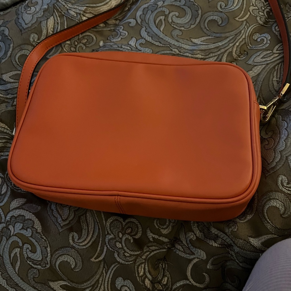 Michael Kors Orange and Cream Messenger Bag - Picture 2 of 3